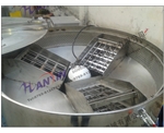 內(nèi)置夾具離心脫水機(jī)